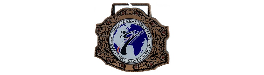 85MM XXL DOMED CENTRE MEDAL (6MM THICK) GOLD, SILVER OR BRONZE **STUNNING DESIGN** 85MM XXL DOMED CENTRE MEDAL (6MM THICK) GOLD, SILVER OR BRONZE **STUNNING DESIGN**
